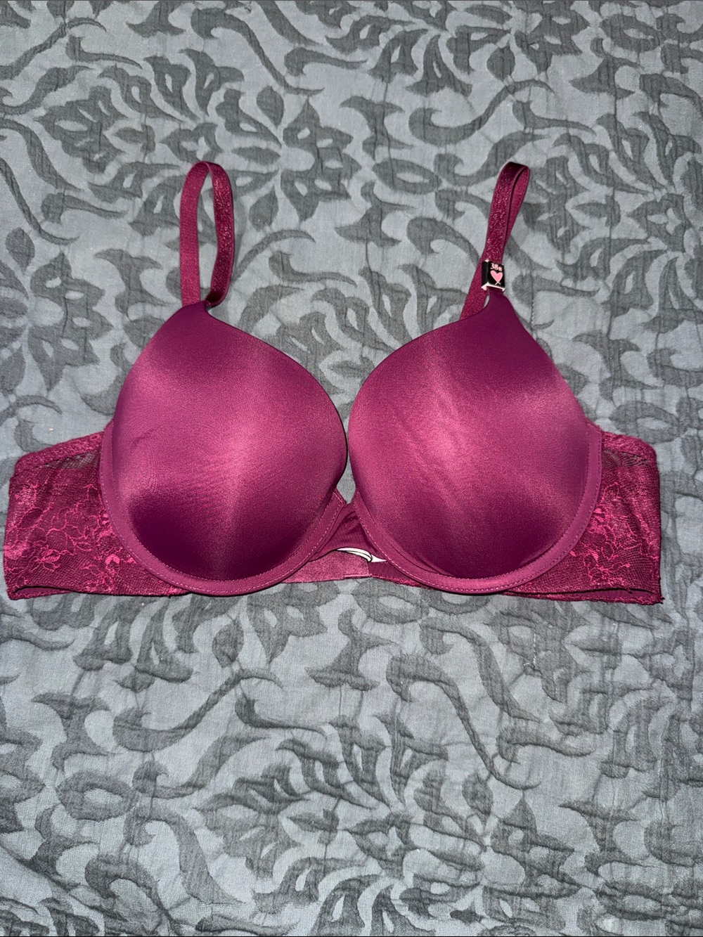 Victoria’s Secret t-shirt push-up full coverage bra size 38b adjustable wired